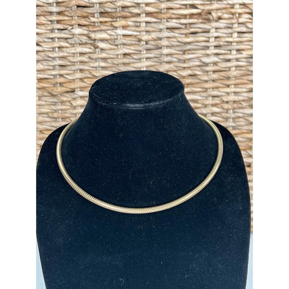 Round Snake Chain Gold Tone Necklace Choker Classic Capsule Class Vintage